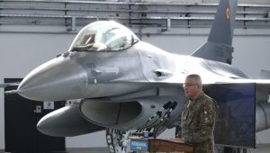 Норвегія передала Румунії перші F-16