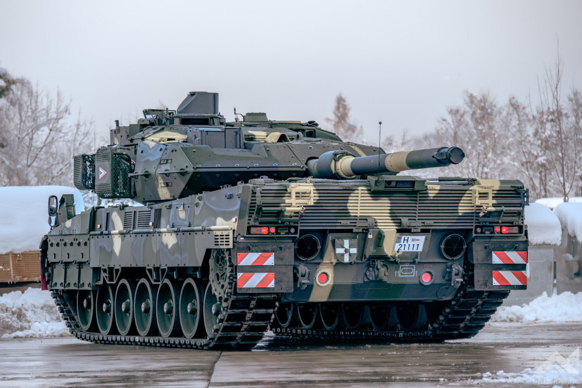 Угорщина отримала ще один новий танк Leopard 2A7HU