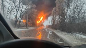 В окупованій Макіївці після вибуху спалахнула потужна пожежа