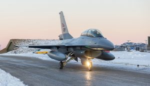 Норвегія доставила до Данії F-16 для навчання українців