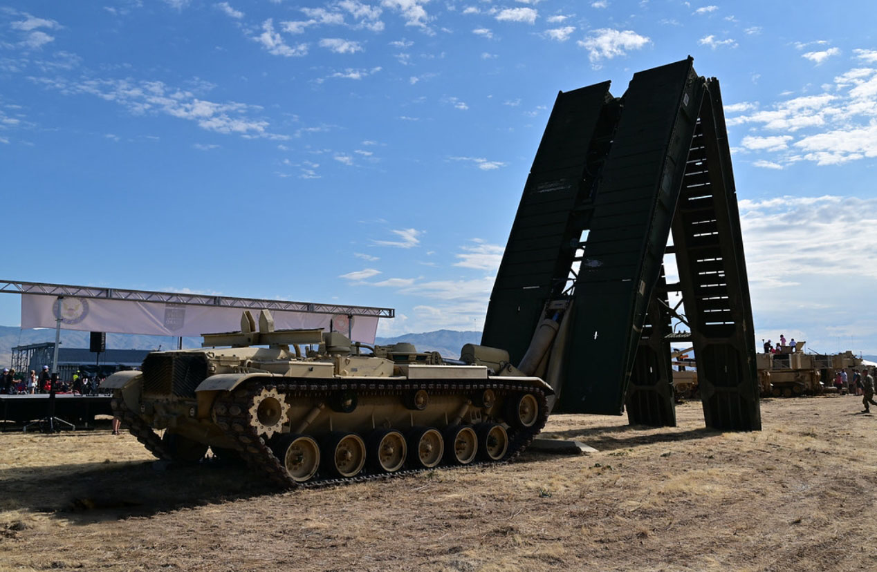 The tank brigade of Ukraine was equipped with M60 AVLB bridgelayers