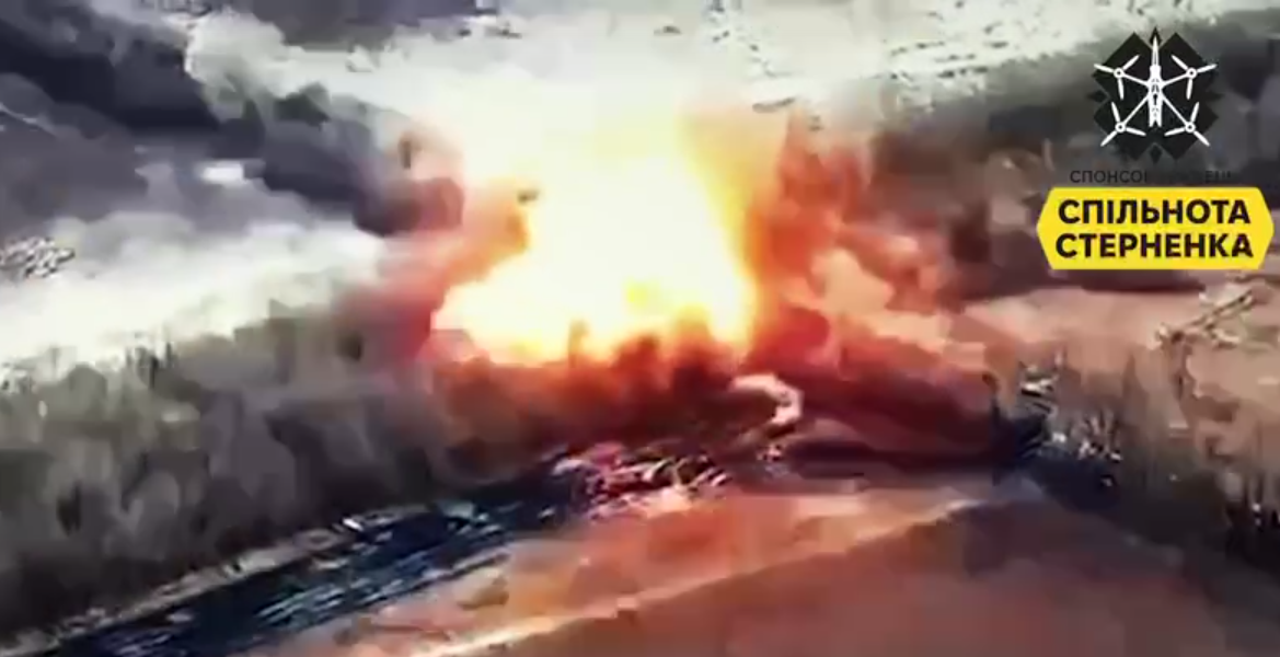 Soldiers of the 14th Mechanized Brigade destroyed two Russian Msta howitzers with FPV drones