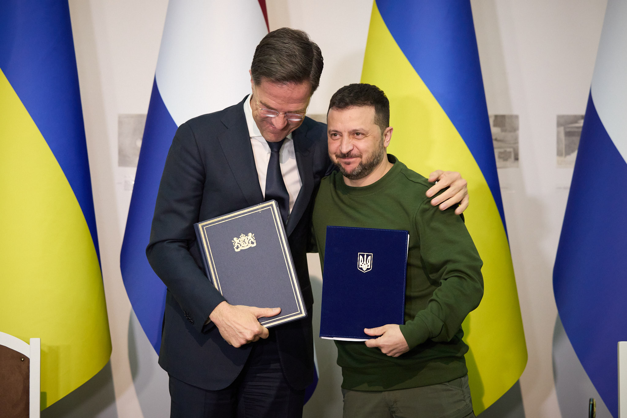 Ukraine and the Netherlands signed a ten-year security agreement