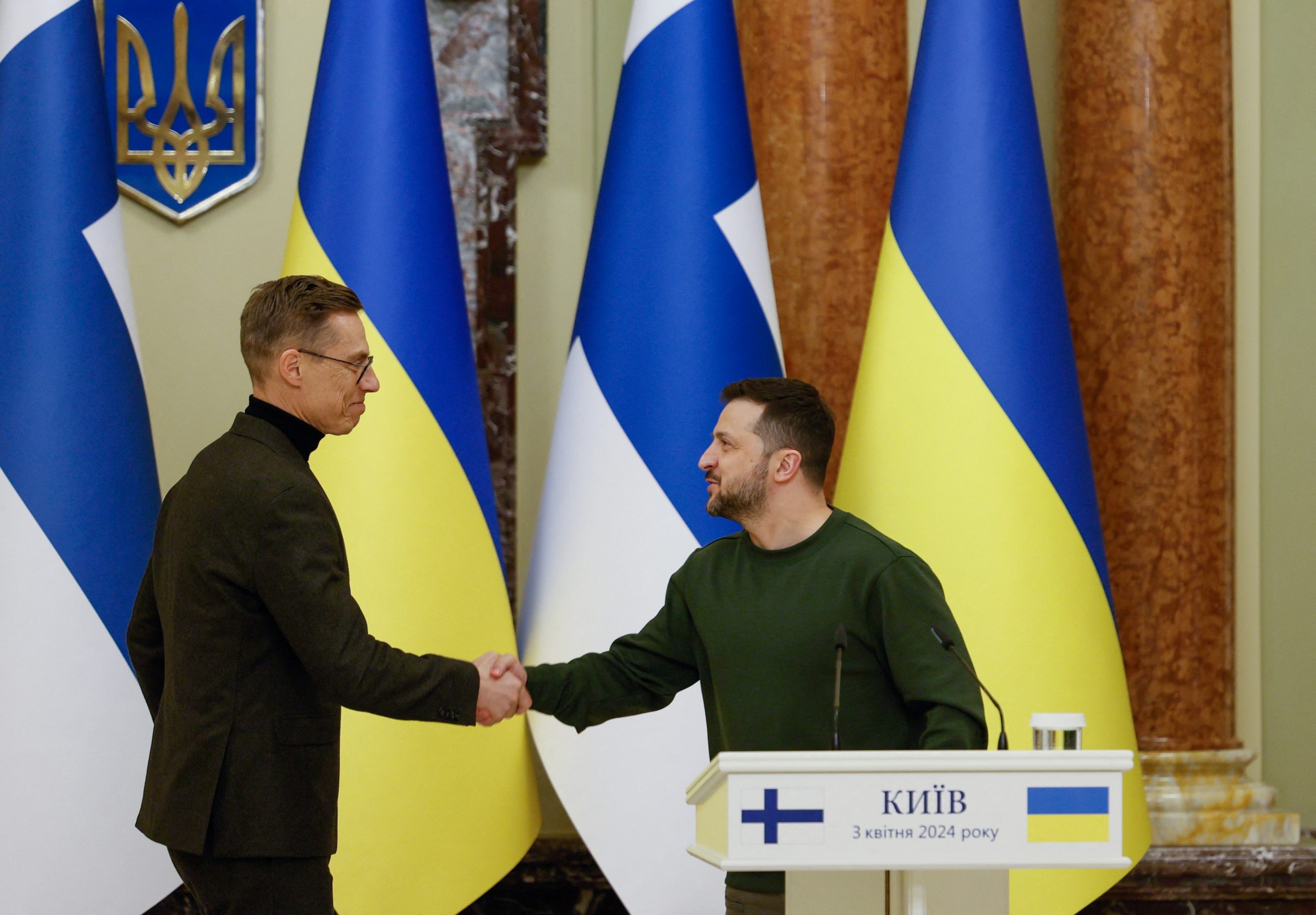 Ukraine signs security agreement with Finland