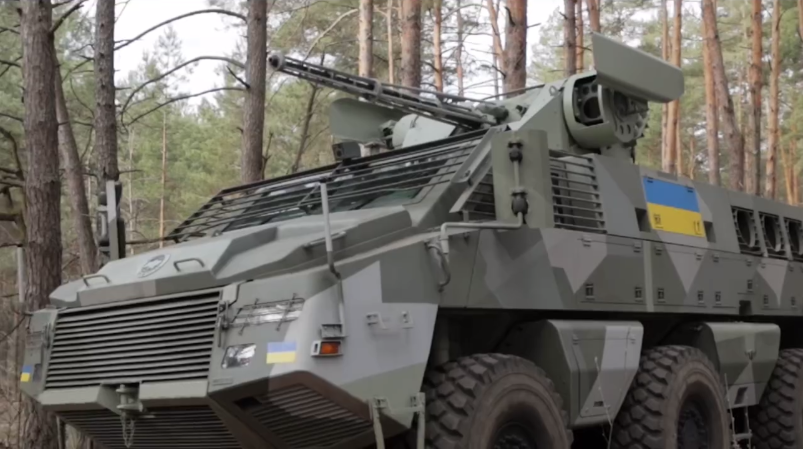 A new Ukrainian-made armored vehicle was presented to the Commander-in-Chief