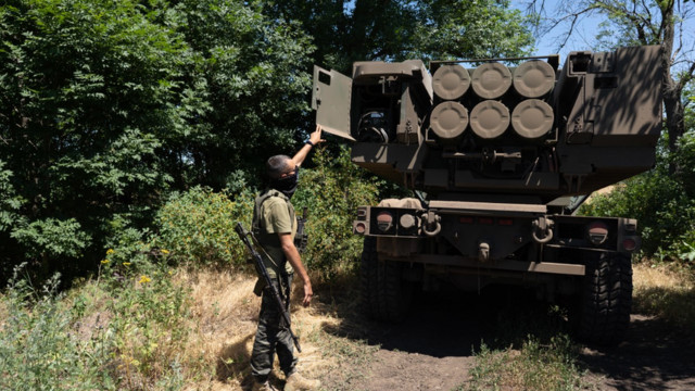 Ракети до HIMARS, боєприпаси та протитанкові засоби: новий пакет допомоги від США