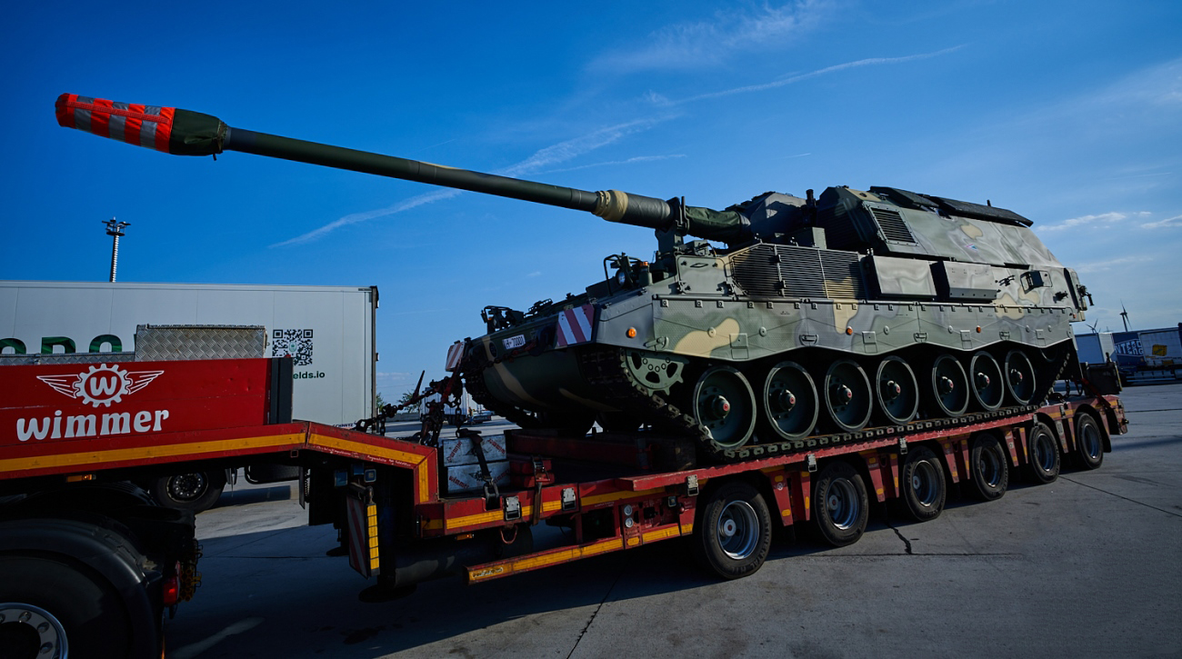 Німеччина передасть Україні додаткові 12 САУ PzH-2000