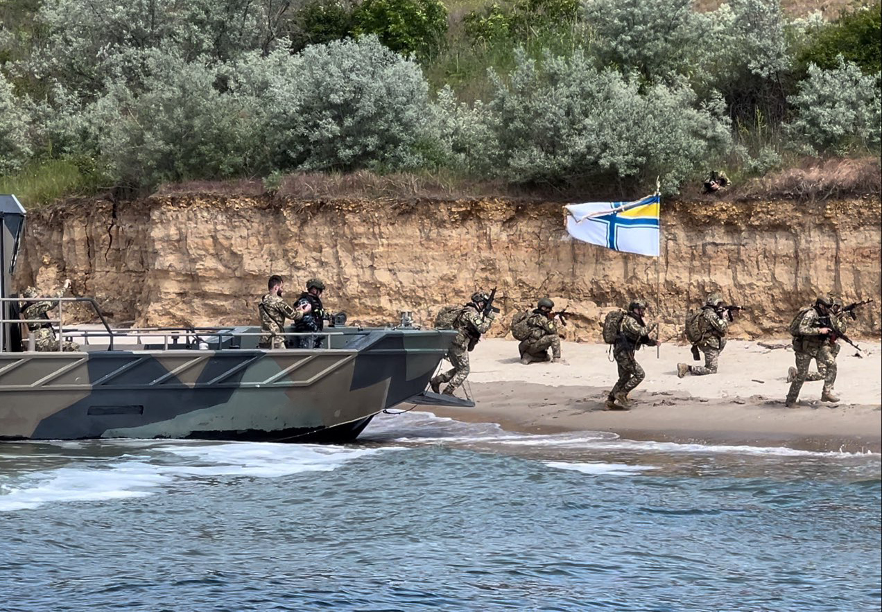 Ukrainian Navy Conducts Training with Finnish-Donated Uisko-Class Boats