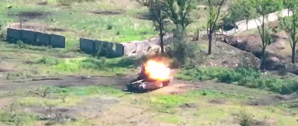 225th Battalion FPV Drones Take Out Russian T-90M Tank Near Chasiv Yar