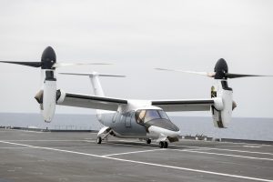 Італійський конвертоплан AW609 виконав перші посадку і зліт із палуби авіаносця