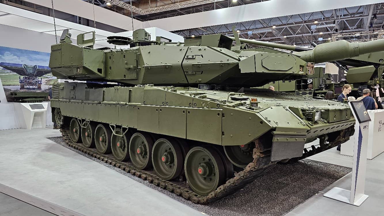 Німеччина має намір придбати додатково 105 танків Leopard 2A8