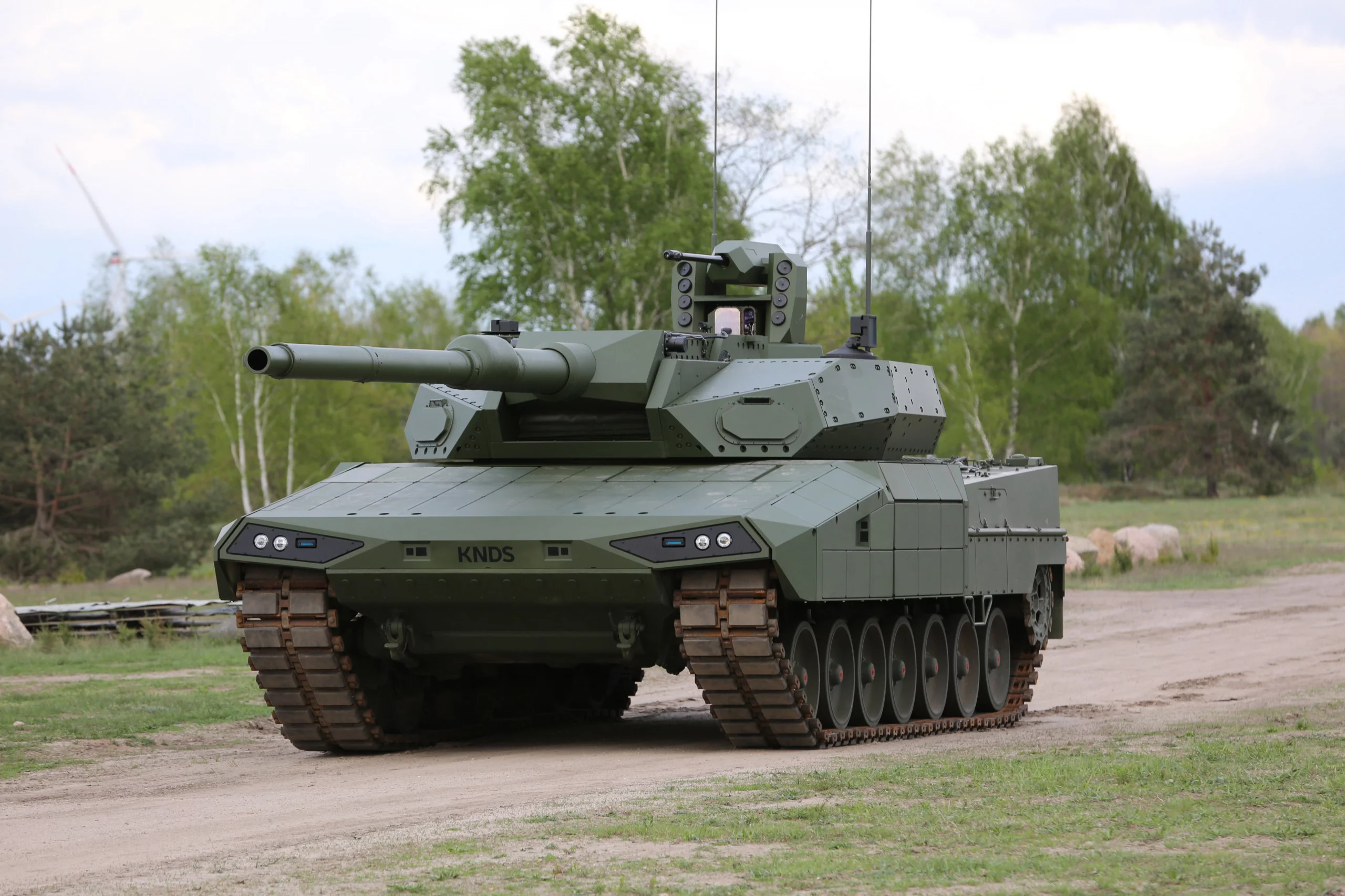 KNDS Unveils Leopard 2 A-RC 3.0 Tank with Unmanned Turret