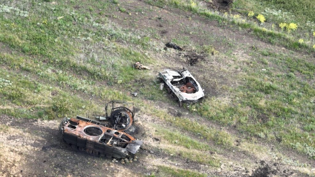 Знищена російська техніка біля Старомайорського на Донеччині. Травень-Червень 2024. Україна. Фото: соціальна мережа "Х" @OSINTua