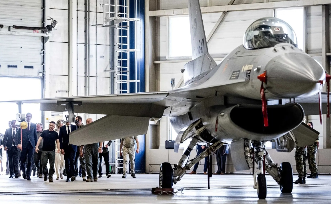 Dutch F-16s to arrive in Ukraine in summer