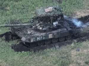 Ukrainian Paratroopers Burn Russian Tanks in Luhansk Region