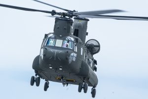 Польща посилить повітряну логістику гелікоптерами CH-47 Chinook