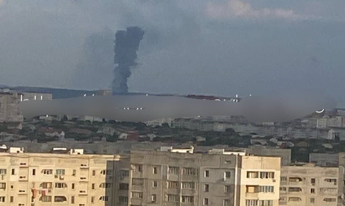 Explosions in Crimea: Invaders Report “Air Defense Operation and Falling Debris”