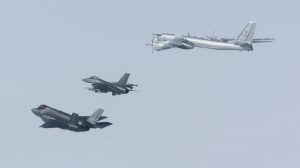 Винищувачі США перехопили російські військові літаки біля узбережжя Аляски