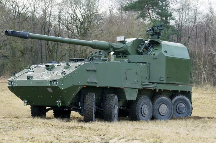 The KNDS AGS wheeled self-propelled artillery system based on the Swiss Mowag Piranha 10×10 armored personnel carrier. Photo credits: GDELS