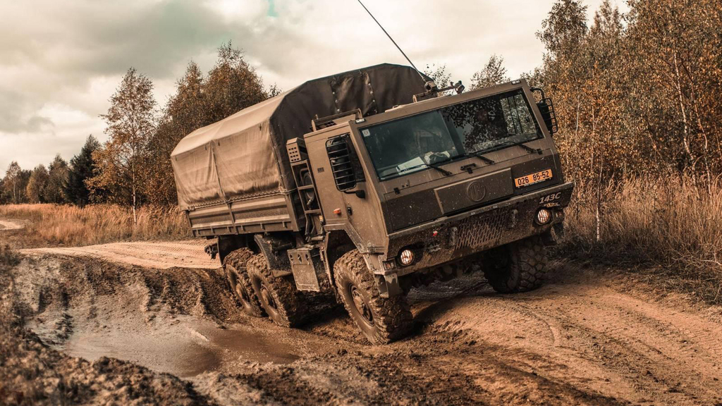 Словаччина спільно з Чехією закупить вантажівки Tatra