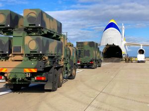 Український Ан-124 “Руслан” доправив польський протикорабельний комплекс до Ісландії