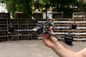 Ukrainian military received 500 FPV drones with thermal imaging camera