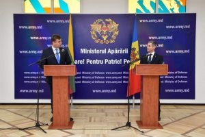 Lithuania hands over thermal imaging sights to Moldova