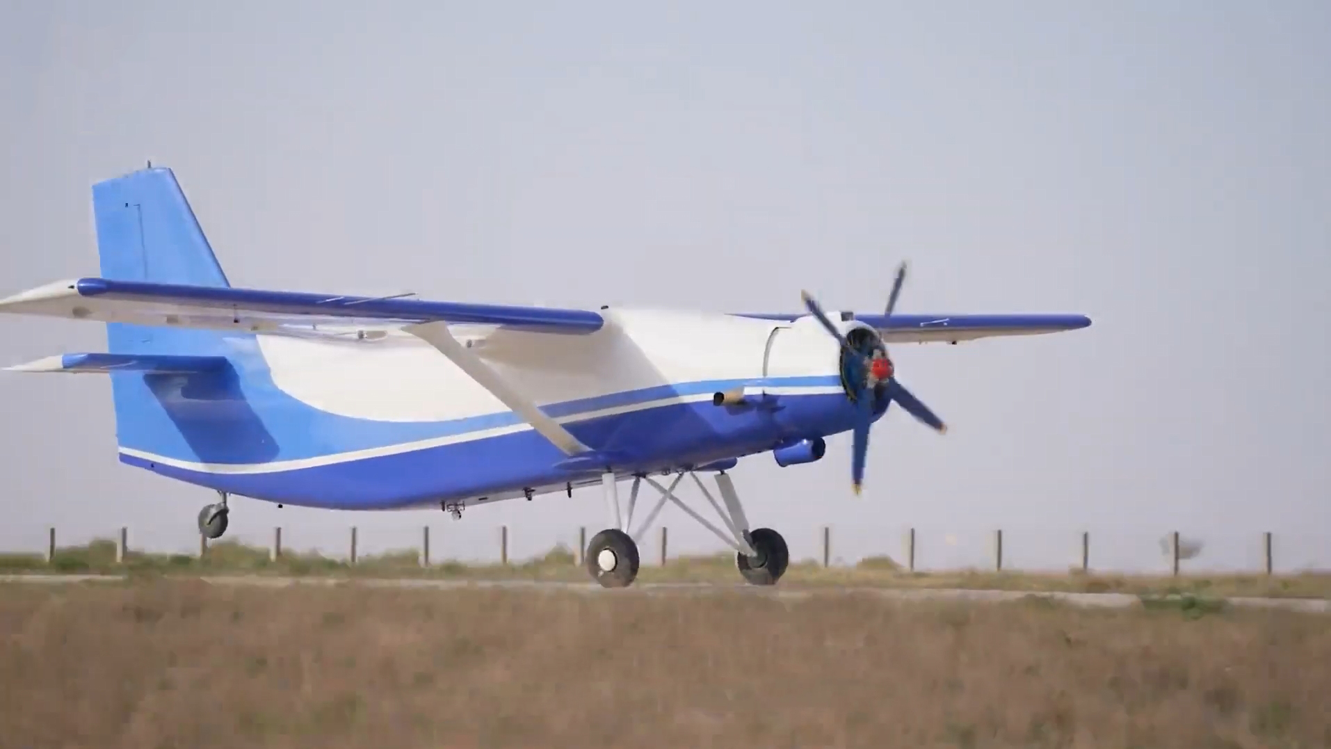 У КНР розробили великий поршневий безпілотник FP-985