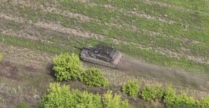 M1A1 Abrams SA-UKR fired at a group of Russian infantry in the Pokrovsk sector