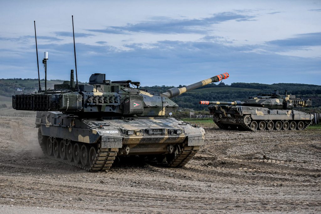 Танки Leopard 2A7HU військових Угорщини. Вересень 2024. Фото: Міноборони Угорщини