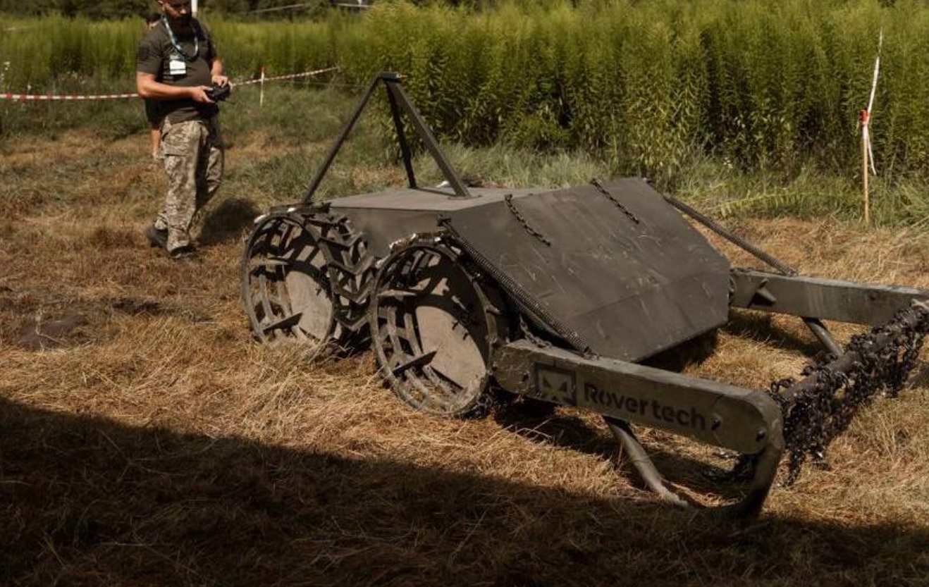 В Україні успішно випробували дрон-розміновувач “Змій”