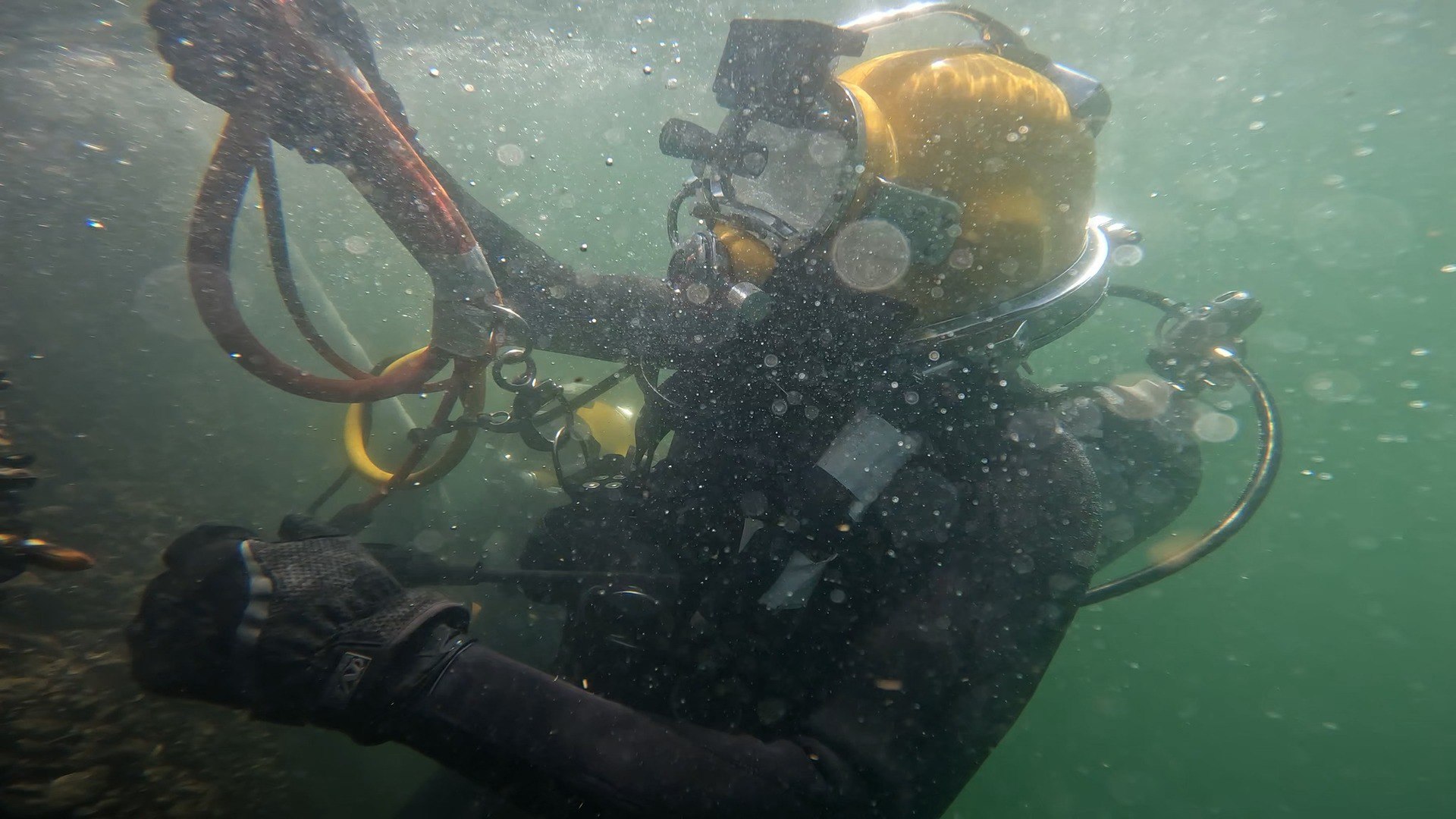 Ukrainian and NATO Divers Practice Mine Detection in Sea Breeze Drills