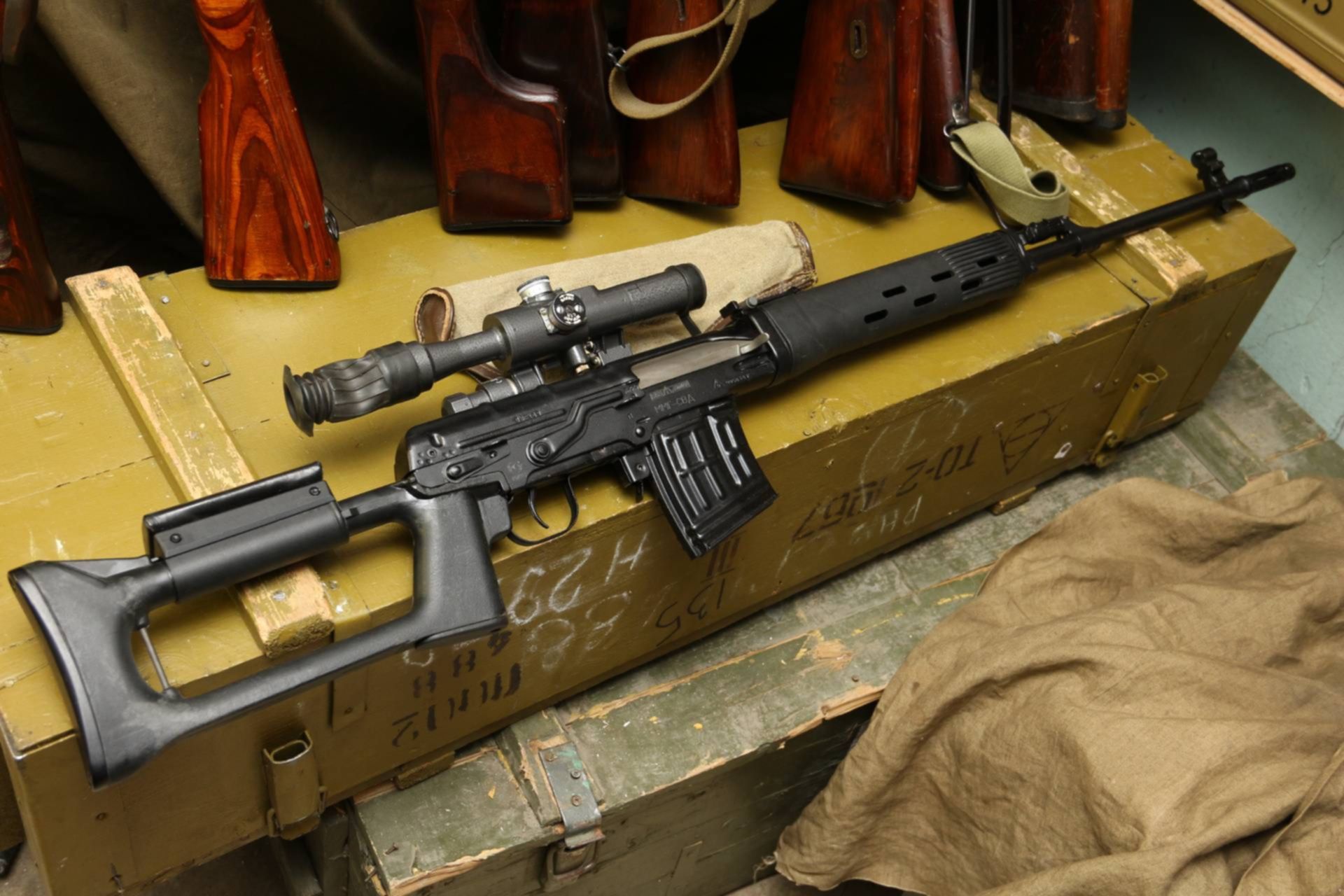 Russia chooses 60-year-old SVD rifle instead of the latest SVCh