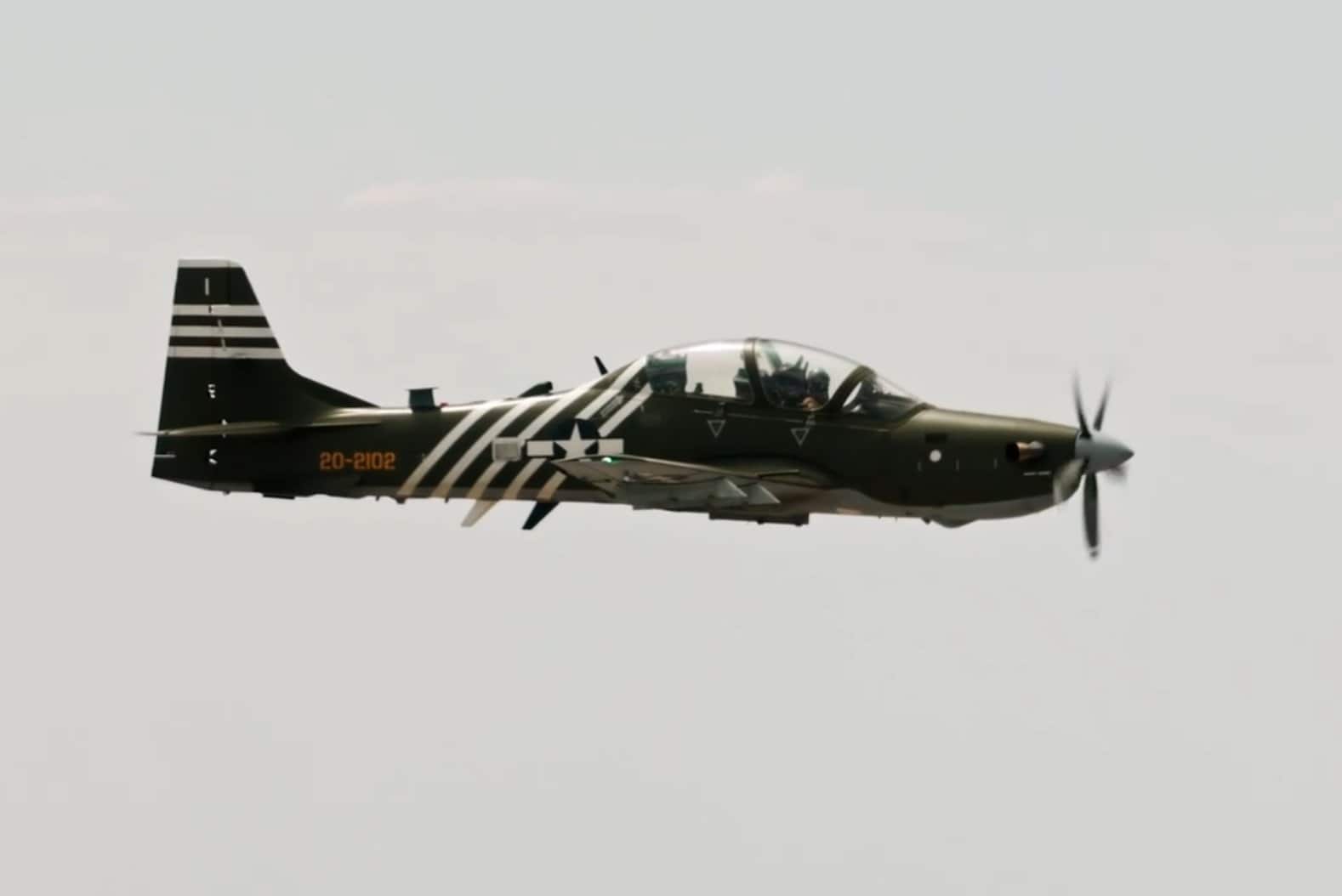 Школа льотчиків-випробувачів США отримала Super Tucano