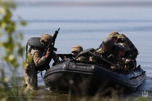 Norway to Provide Ukraine with Inflatable Boats, F-16 Parts, and Weapons