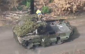 Ukrainian troops capture Russian BMP-2 in battle near Vuhledar