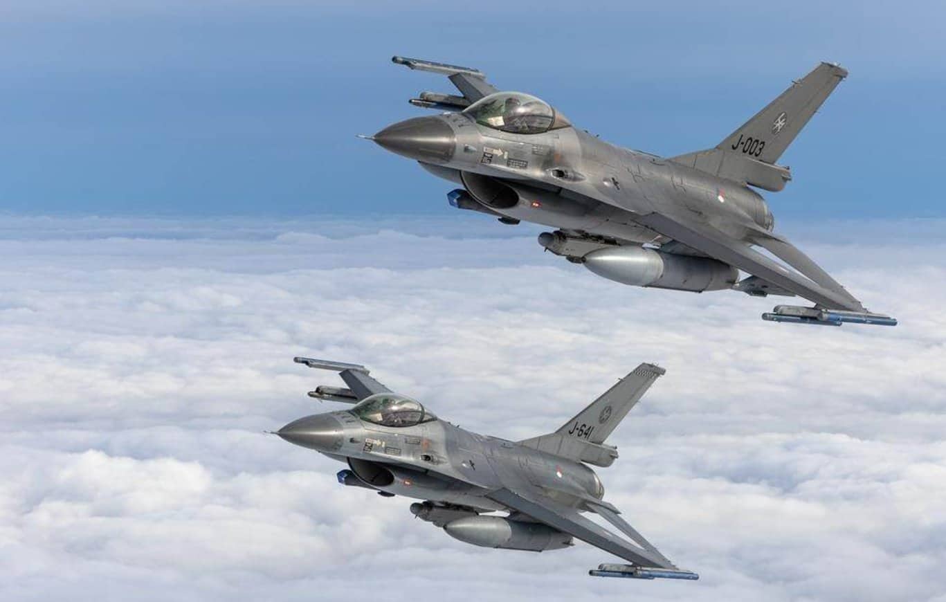 The last Dutch F-16s arrived in Romania