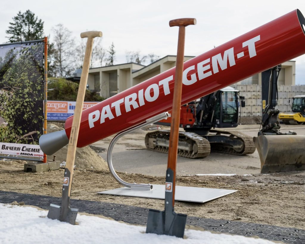 Урочистий початок будівництва нового виробництва двигунів для ракет GEM-T. Фото Markus Söder Patriot