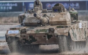 Китайський танк VT-4 зламався під час демонстрації в Чжухаї