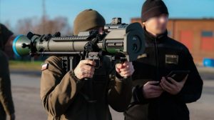 Polish military in Sweden trained on Carl Gustaf grenade launchers