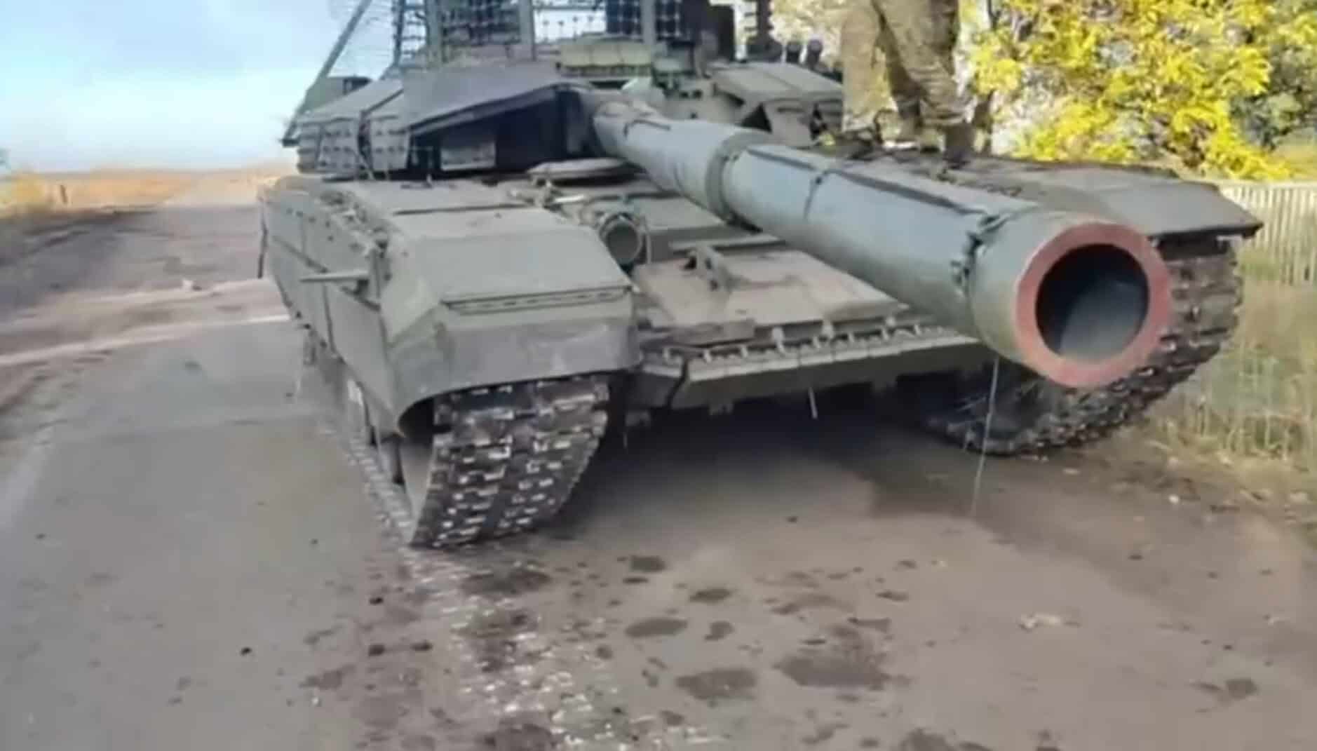 Ukrainian Marines capture T-72B3 tank