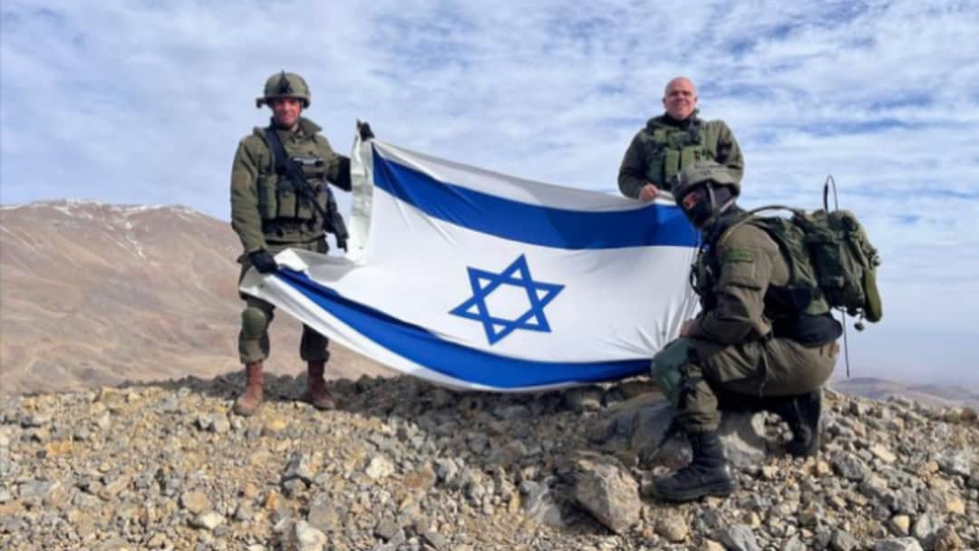 Israel takes high ground in Syria 40 km from Damascus