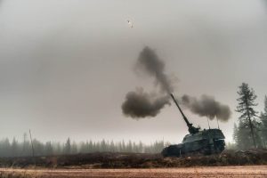 Rheinmetall to Supply Ukraine with Propellant Charges for 155mm Artillery