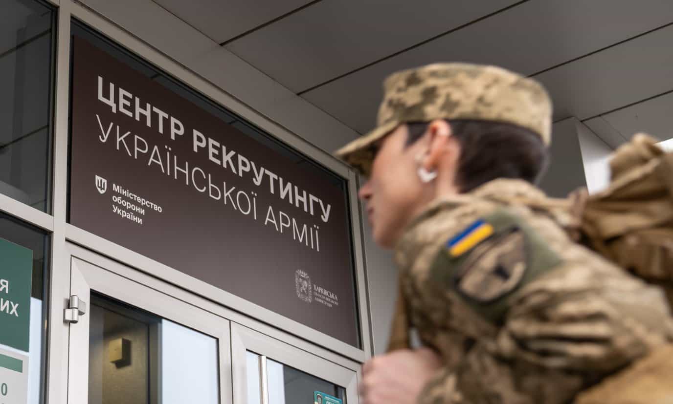 Over 29,000 Ukrainians Apply to Military Recruitment Centers