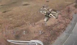 Ukrainian FPV Destroys Russian Fiber Optic Drone