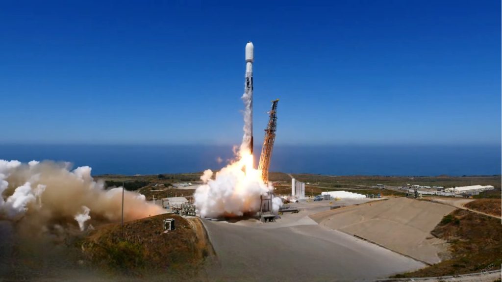 Запуск Falcon 9 компанії Space X, 16 серпня 2024 року. Каліфорнія, космодром Vandenberg. Стоп-кадр з відео NASA