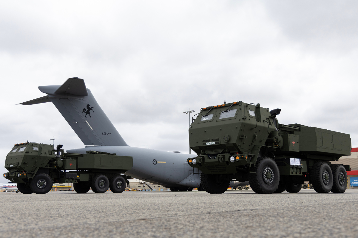 Перша колісна РСЗВ HIMARS для Армії Австралії. 21 березня 2025 року. Фото: LACW Maddison Scott
