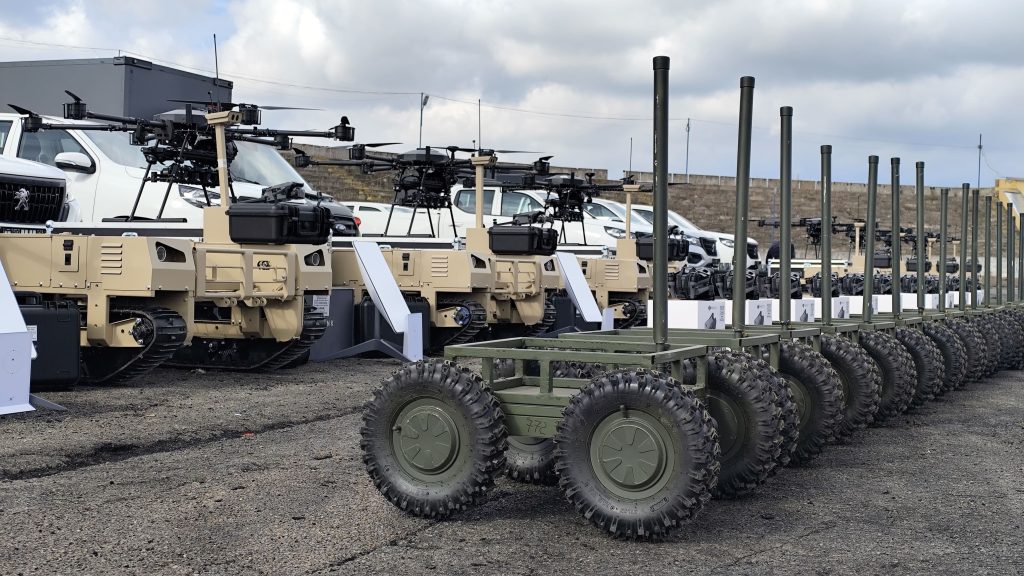 Техніка для саперів Сил підтримки ЗСУ від фонду "Повернись живим", березень 2025. Фото: "Мілітарний".