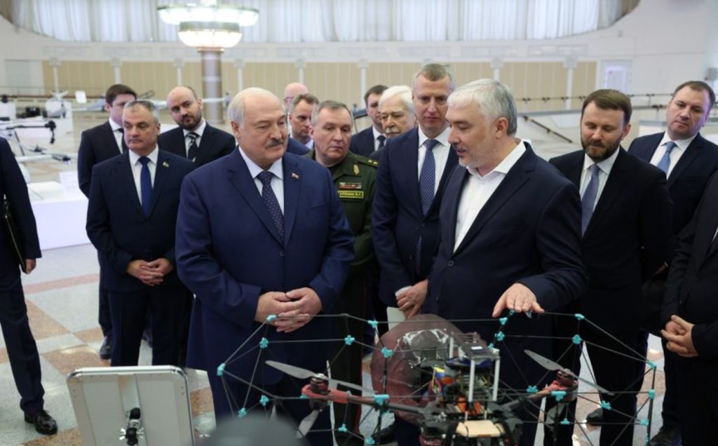 Виставка російських безпілотників у Білорусі. Березень 2025. Джерело: belta.by