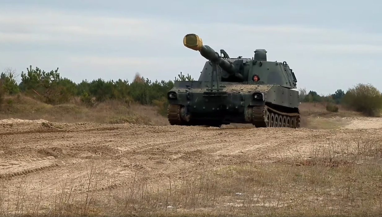 На озброєнні п’яти українських частин з’явились САУ M109